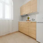 Ivana Вилла *